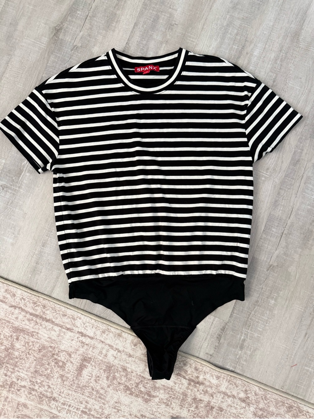 SPANX Black/White Striped Short Sleeve Crewneck Bodysuit, Women’s Medium